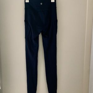 Lulu lemon Invigorate HR tight 28’ Navy Blue